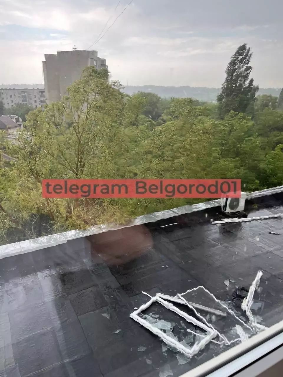 Последствия сильного ветра в Белгороде
