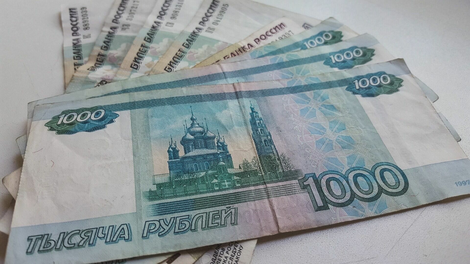 В Белгородской области в 2023 году увеличилась зарплата медиков и учителей