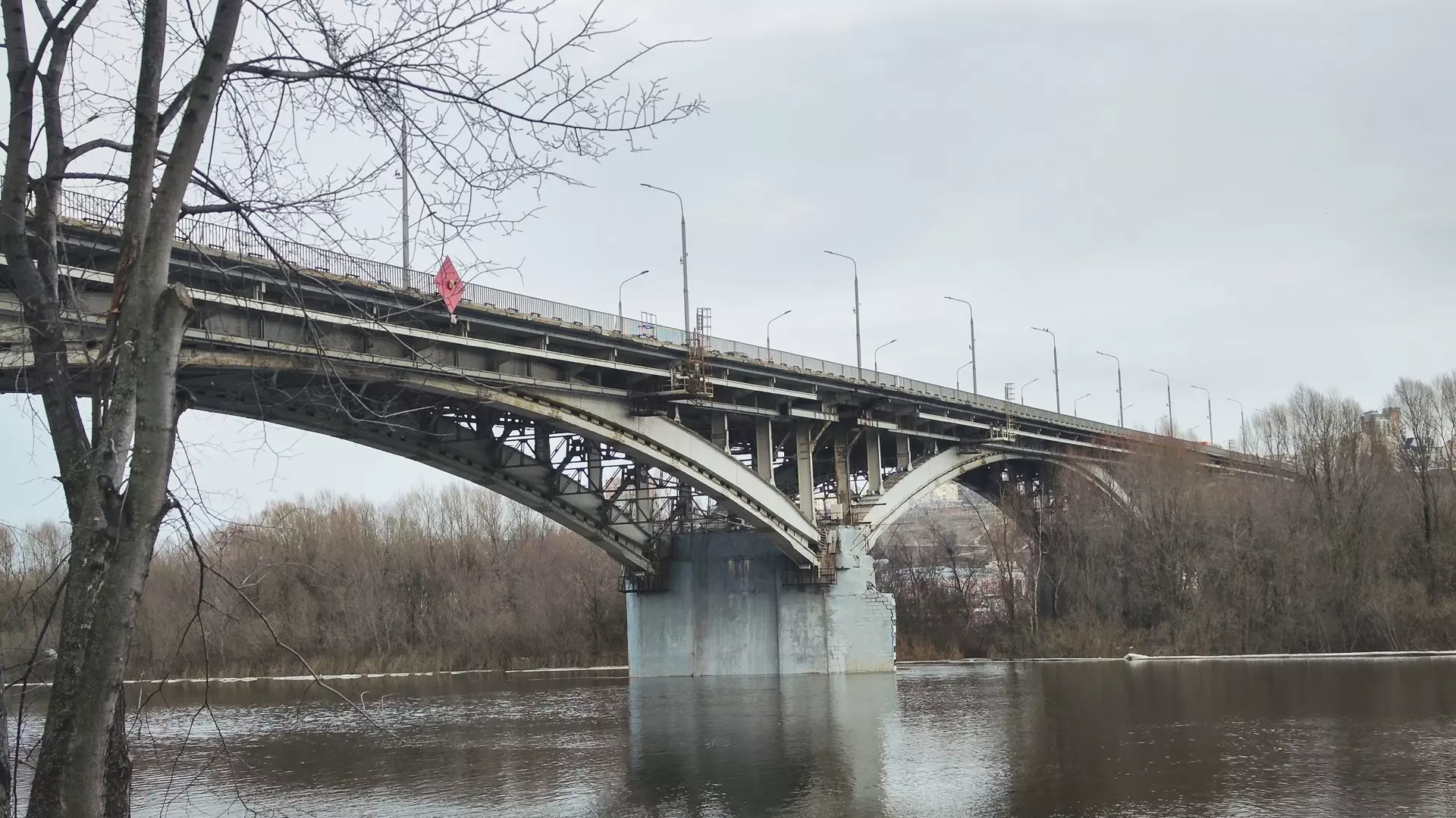 Рейтинг Белгородсоцбанка снизился после скандала с мостом в Орле