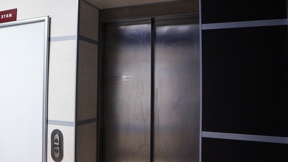 В многоэтажках Старого Оскола ставят белорусские лифты