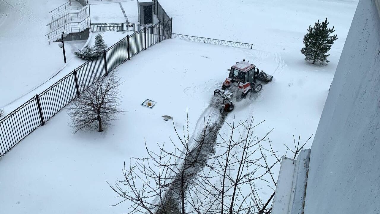 Мэр Белгорода призвал всех оставаться дома из-за сильного снегопада