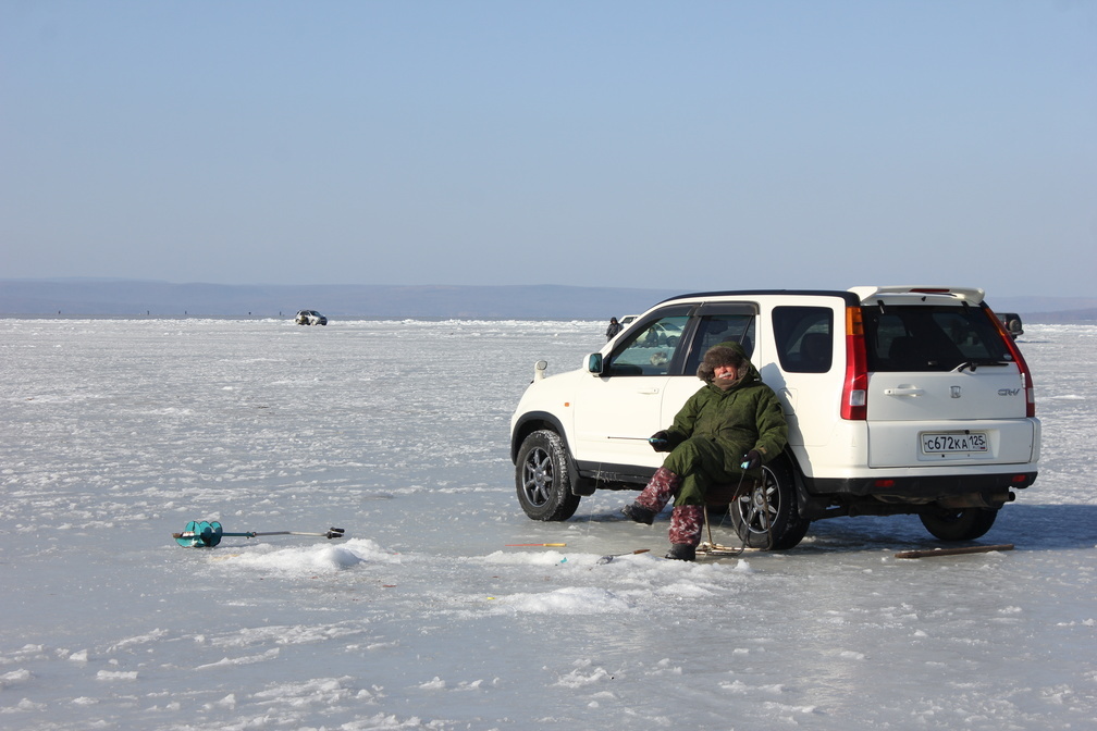 Новогодние выходные могут стать опасными для белгородских рыбаков
