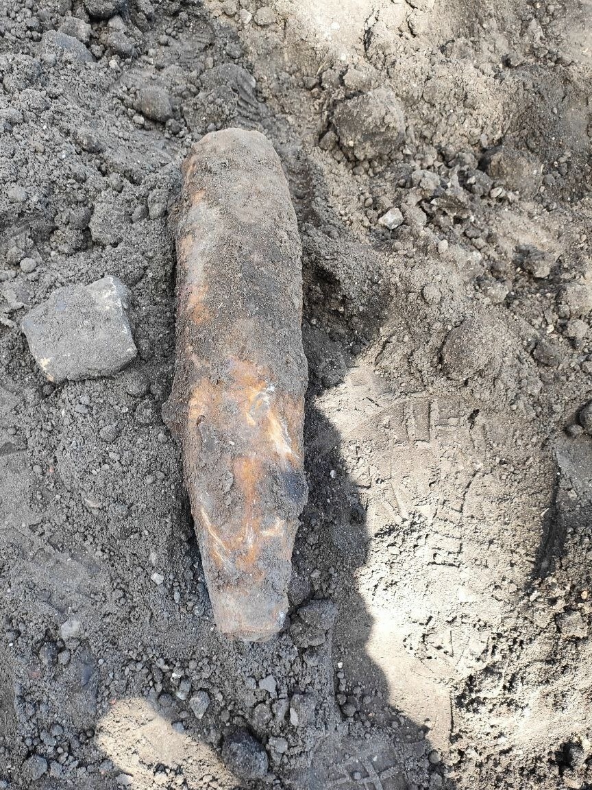 На Михайловском шоссе в Белгороде нашли артиллерийский снаряд