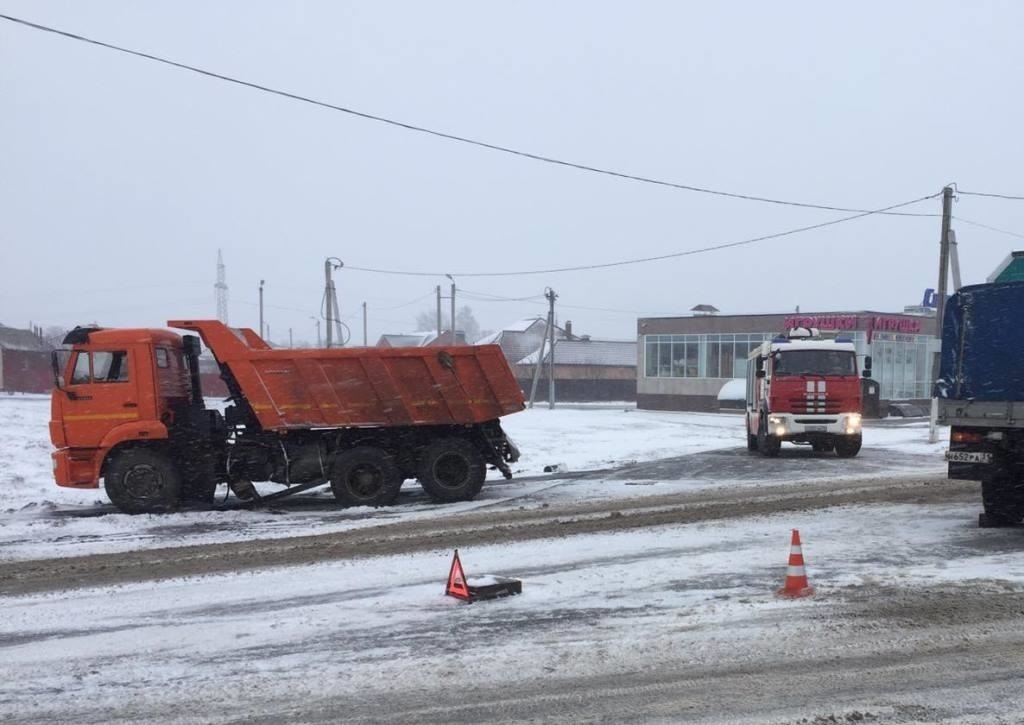 Два грузовика столкнулись в Разумном Белгородского района