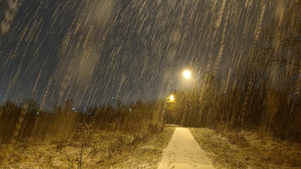 Белгород заметает снегом