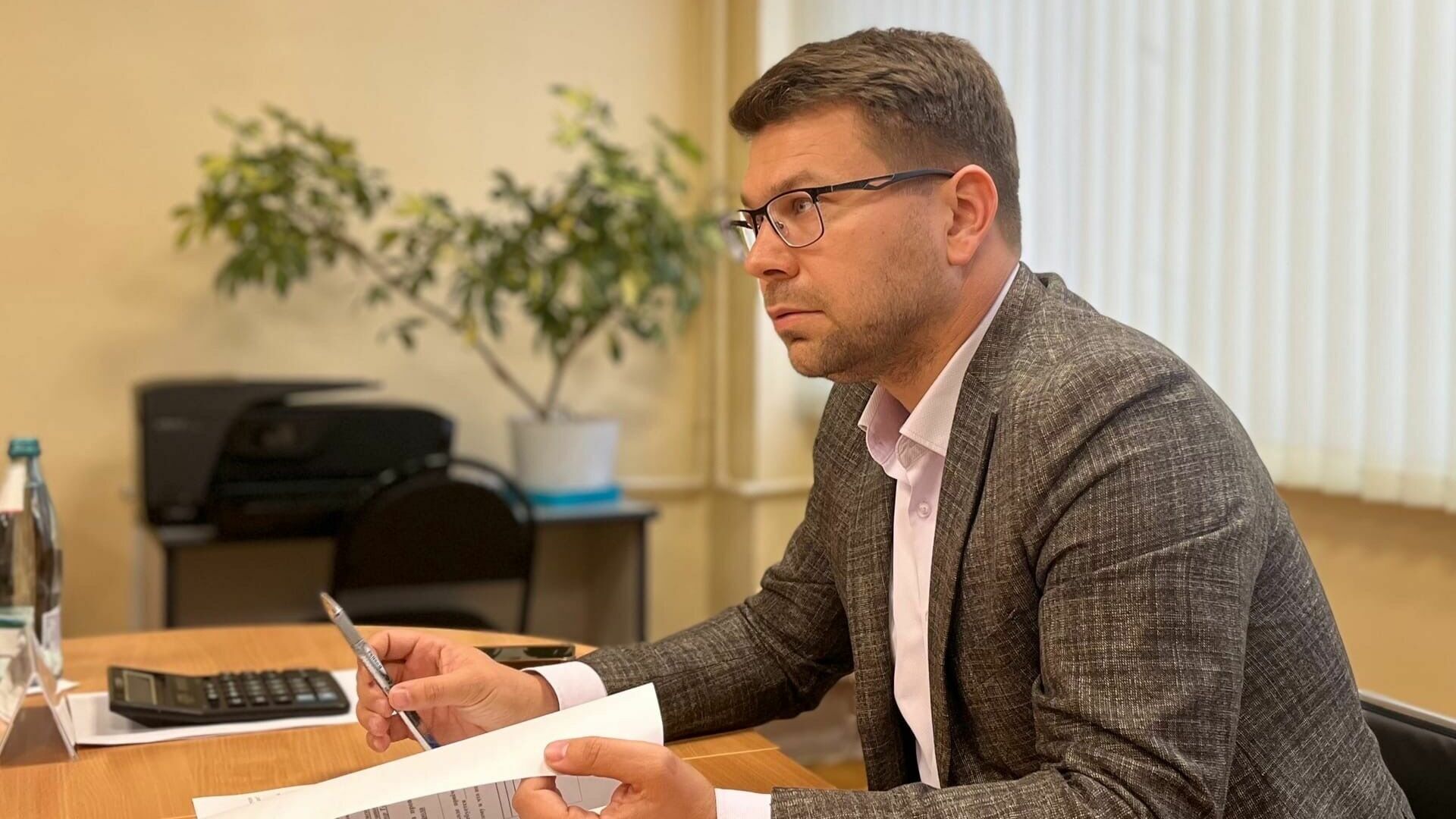Экс-мэра Белгорода Иванова подозревают в получении взятки автомобилем на 3 млн рублей