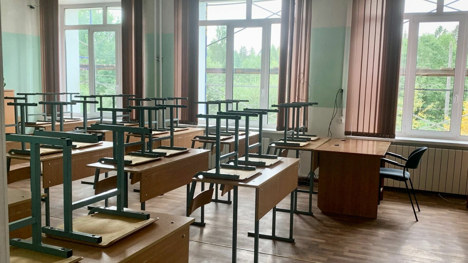 Белгородцы приняли ремонт школы за её снос