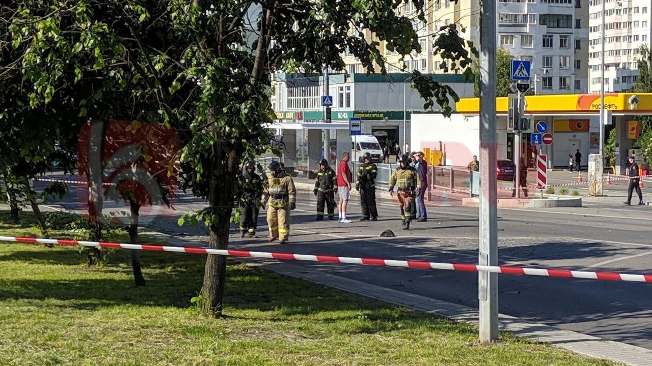 Улицу оцепили в Белгороде после взрыва: подробности выясняются