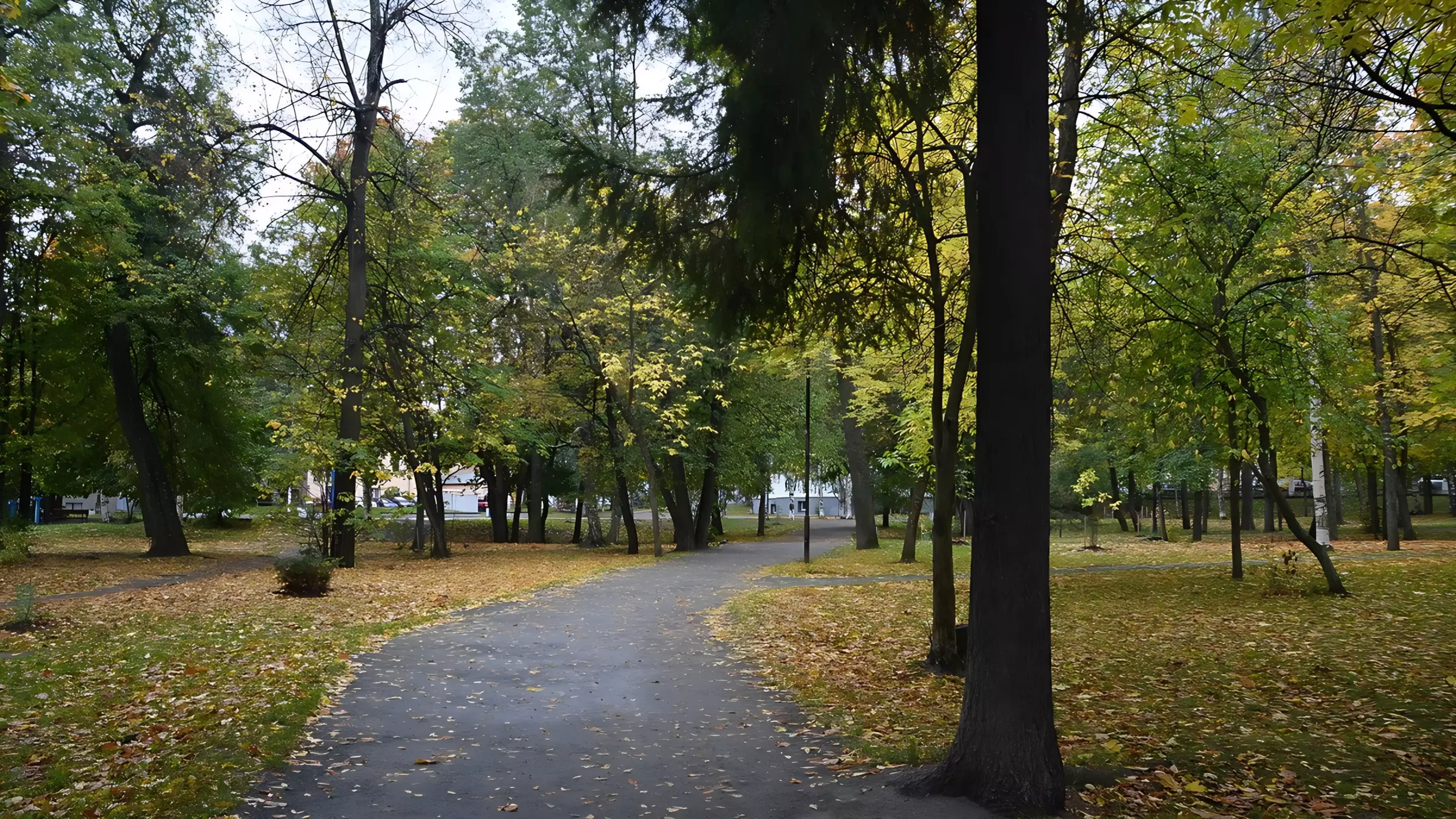 В парках Белгорода установили более 50 укрытий