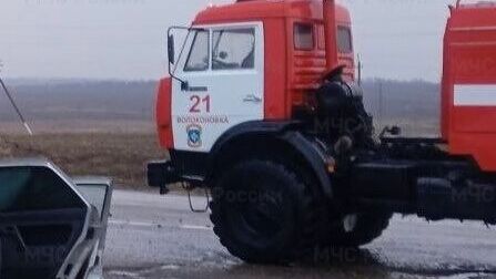 В Белгородской области КамАЗ столкнулся с ВАЗ-2110. Есть пострадавшие