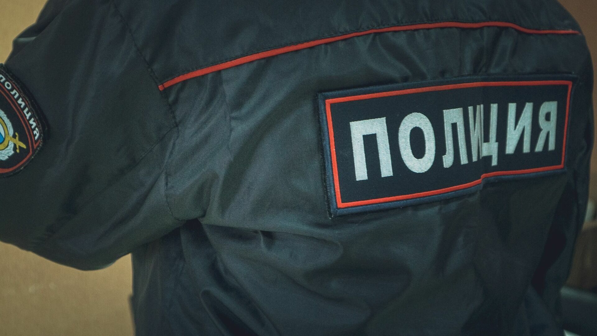 Задержанная в Брянске украинка хранила микросхемы для оружия в термосе с компотом