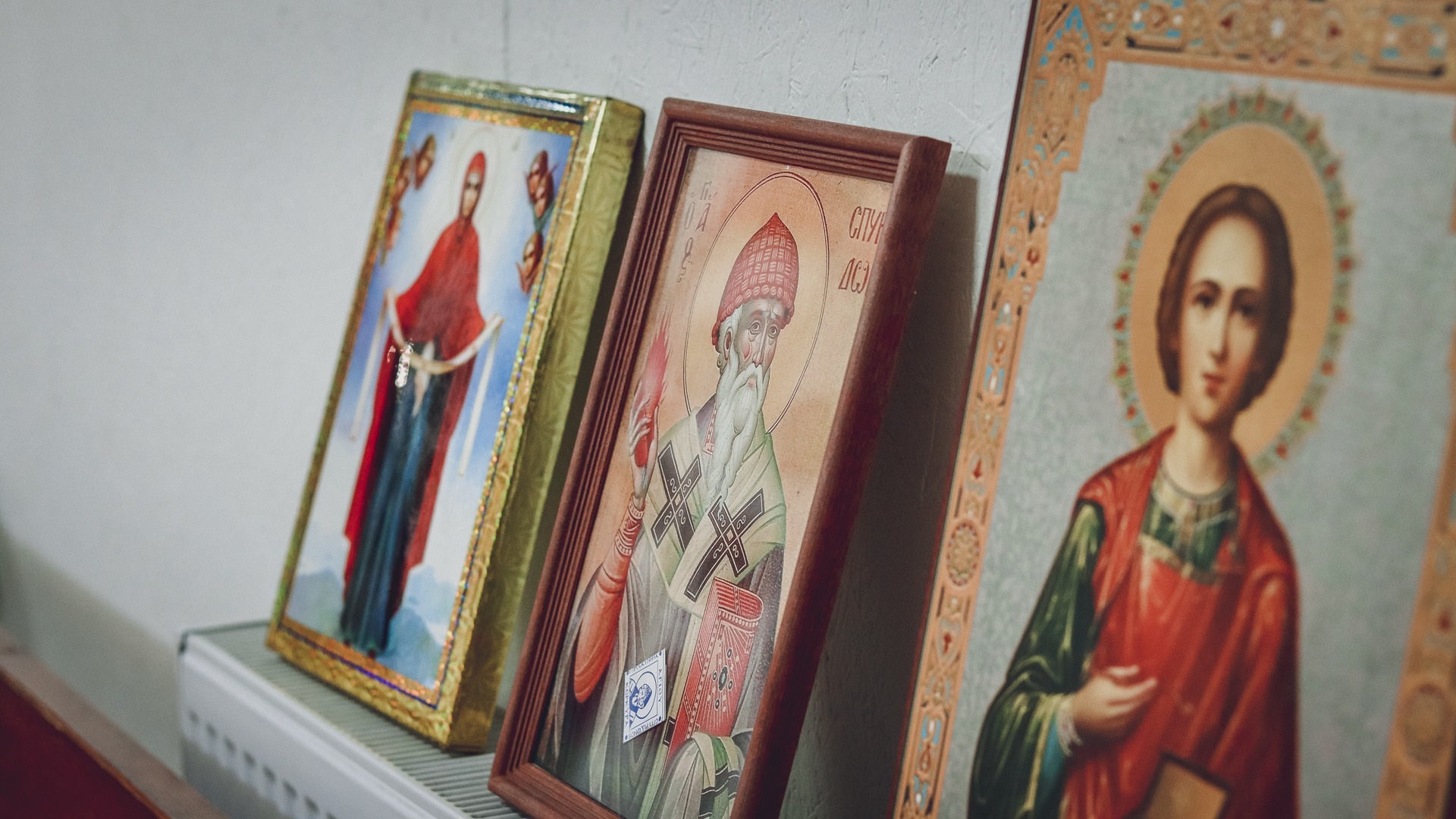 Белгородец продаёт старинную икону за 5 млн рублей