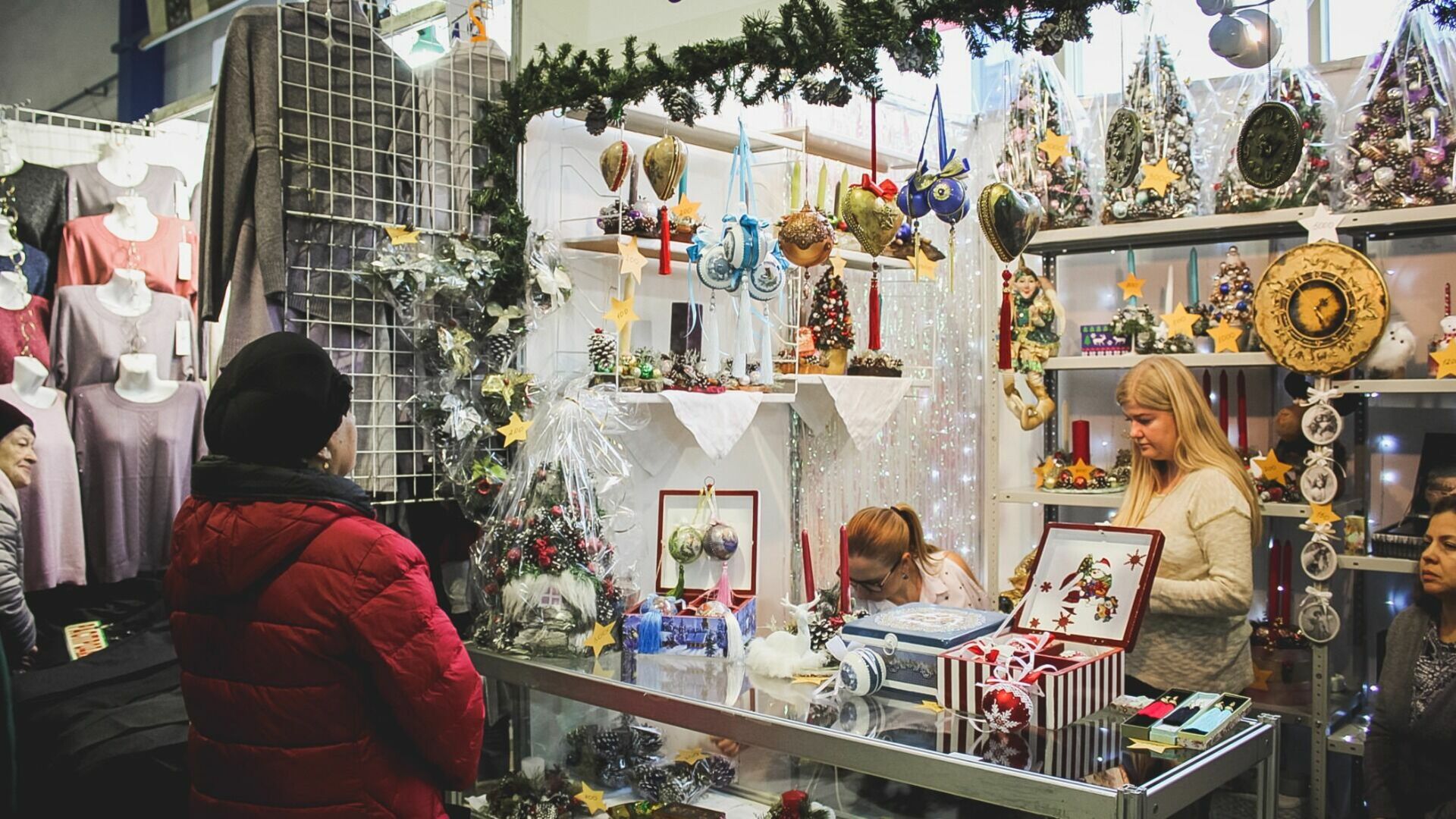 Белгородцы собрали для военных более 10 тыс. новогодних подарков