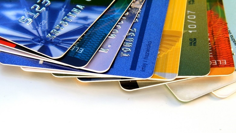 Белгородцы в июле получили на 24 % кредитных карт больше, чем год назад