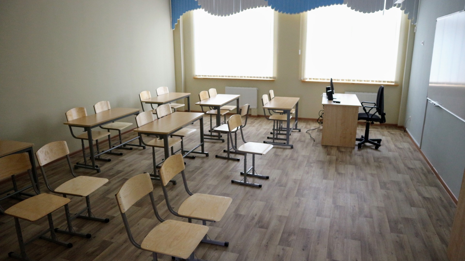 Родителей учеников в Белгороде просят помочь с оборудованием убежищ в школах