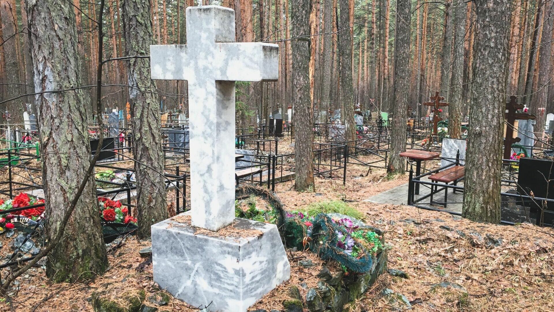 Белгородцы боятся обстрелов приграничных кладбищ на Пасху