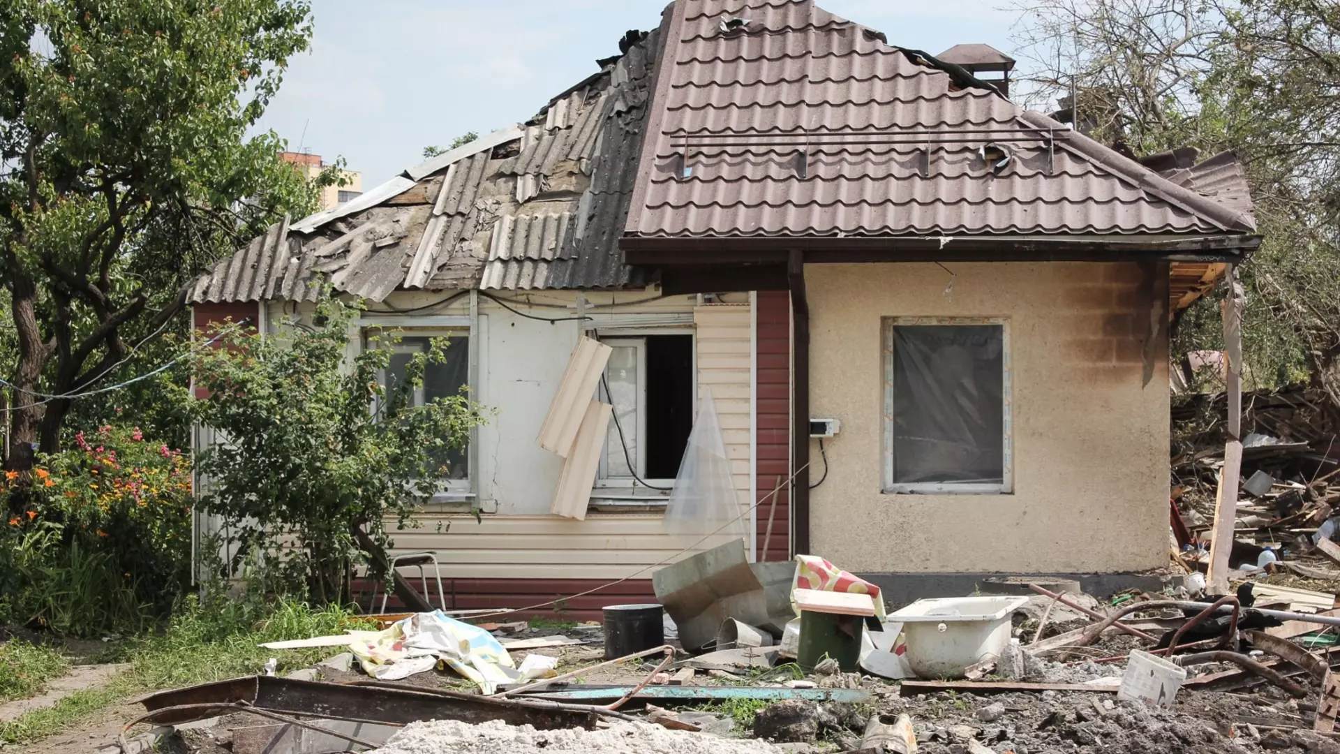 За неделю в Шебекинском округе восстановили 27 повреждённых обстрелами домов