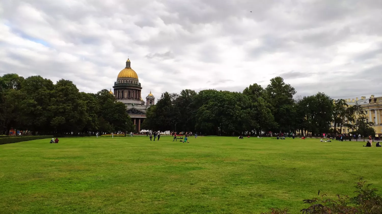 Курортный сбор стали взимать с туристов Санкт-Петербурга только в апреле 2024 года.