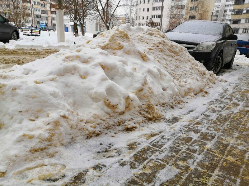 Белгородцы рассказали, в каких районах не убирают снег