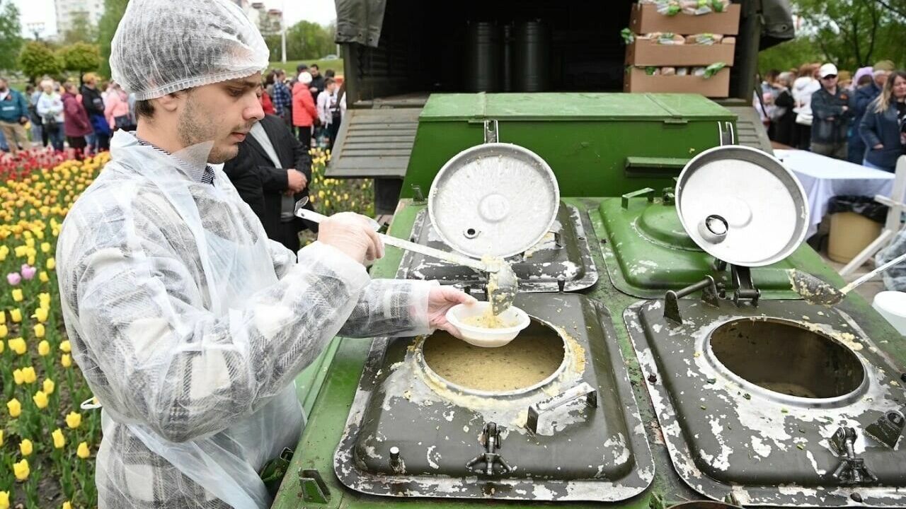 Белгородцев бесплатно накормят солдатской кашей дважды за год
