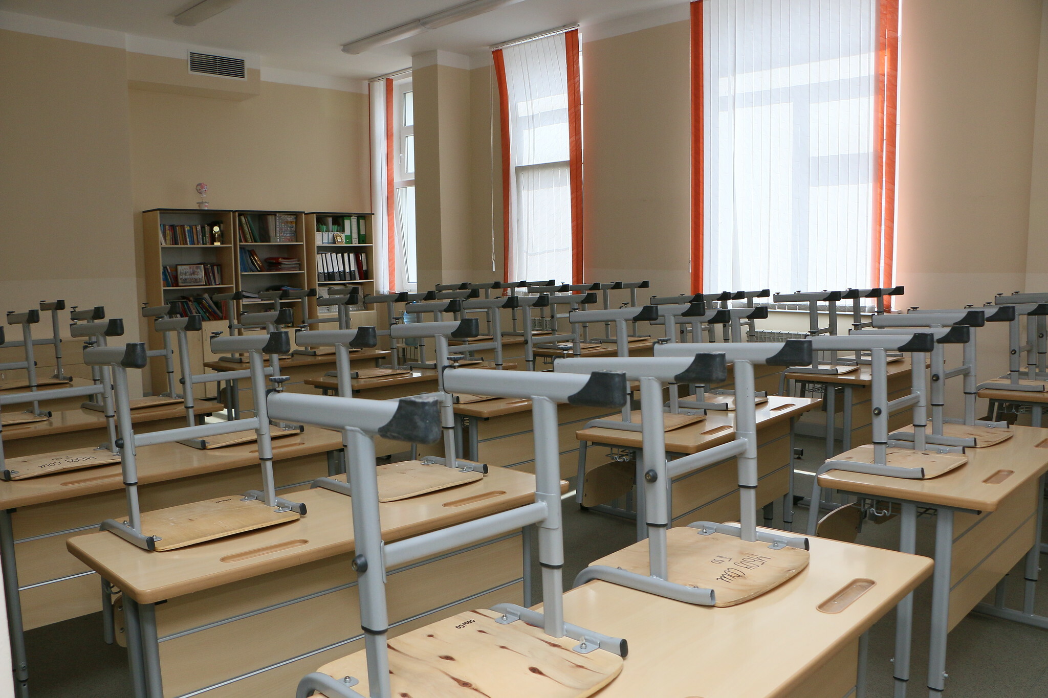 В белгородском колледже угрожали отчислением за неявку на генеральную уборку