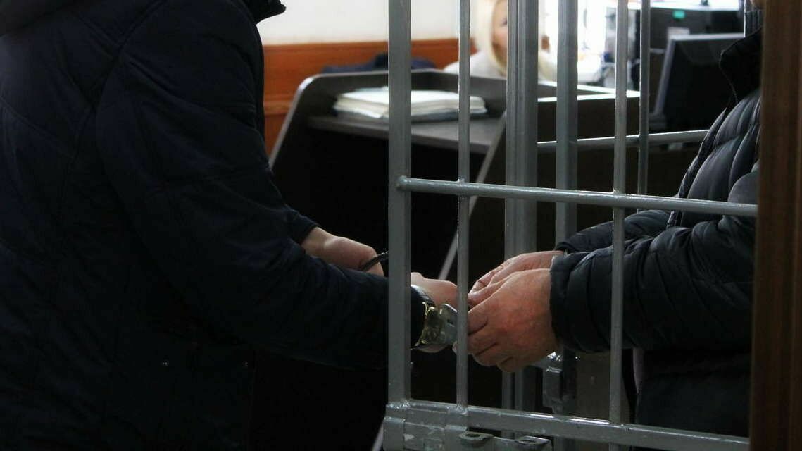 Белгородца подозревают в поджоге авто начальника наркоотдела в Санкт-Петербурге
