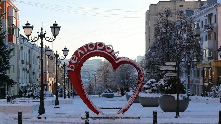 В Белгороде установят праздничные баннеры и флагштоки за 2,3 млн рублей