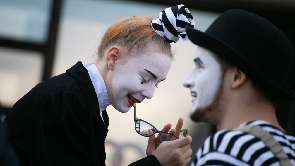 Театр пантомимы на фестивале «Белгород в цвету» выступил за 1,3 млн рублей