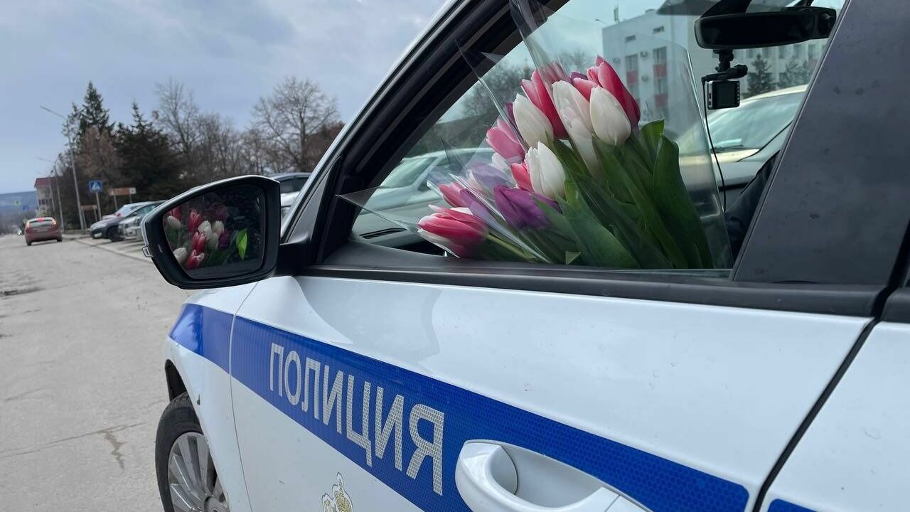 «Цветочные патрули» заметили на белгородских дорогах