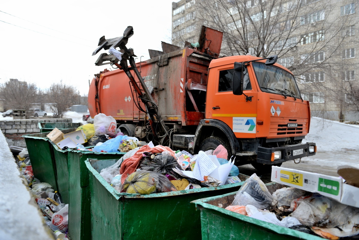 Под Белгородом не вывозили мусор из-за отсутствия дороги