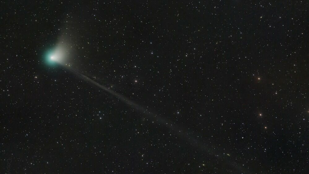 Белгородцы смогут увидеть в небе зелёную комету