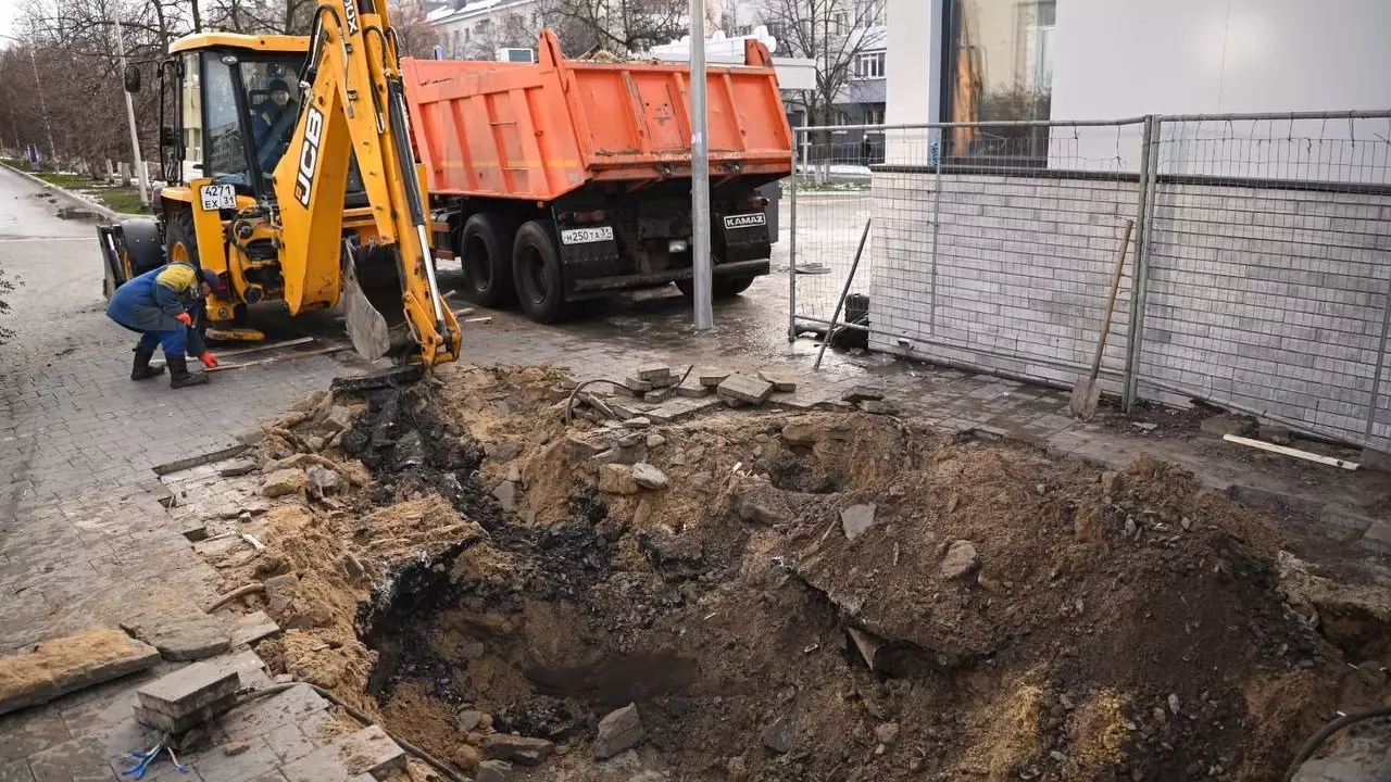 В центре Белгорода временно отключат горячую воду и тепло из-за ремонта труб