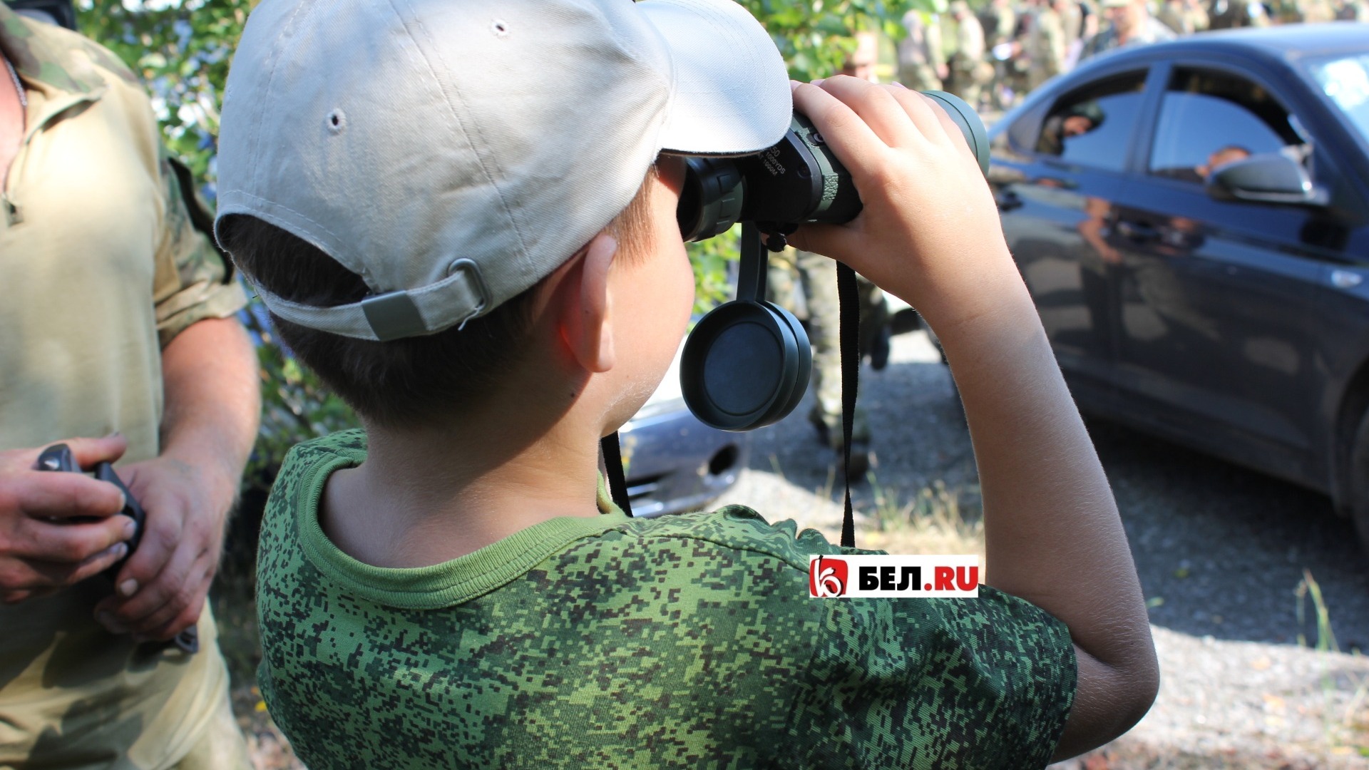 Белгородская самооборона провела первые учения с детьми от 8 до 14 лет
