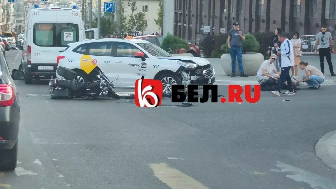 ДТП с такси и мотоциклом в Белгороде 