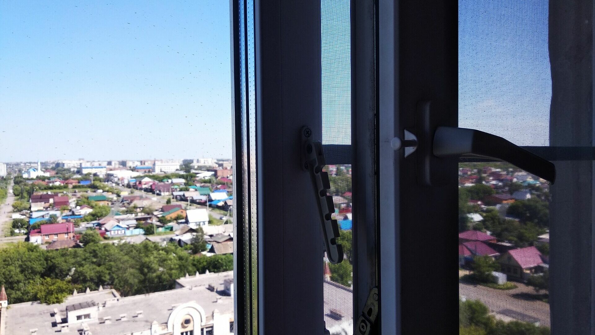 Белгородцу заменят бракованные стеклопакеты, которые установили после обстрела ВСУ