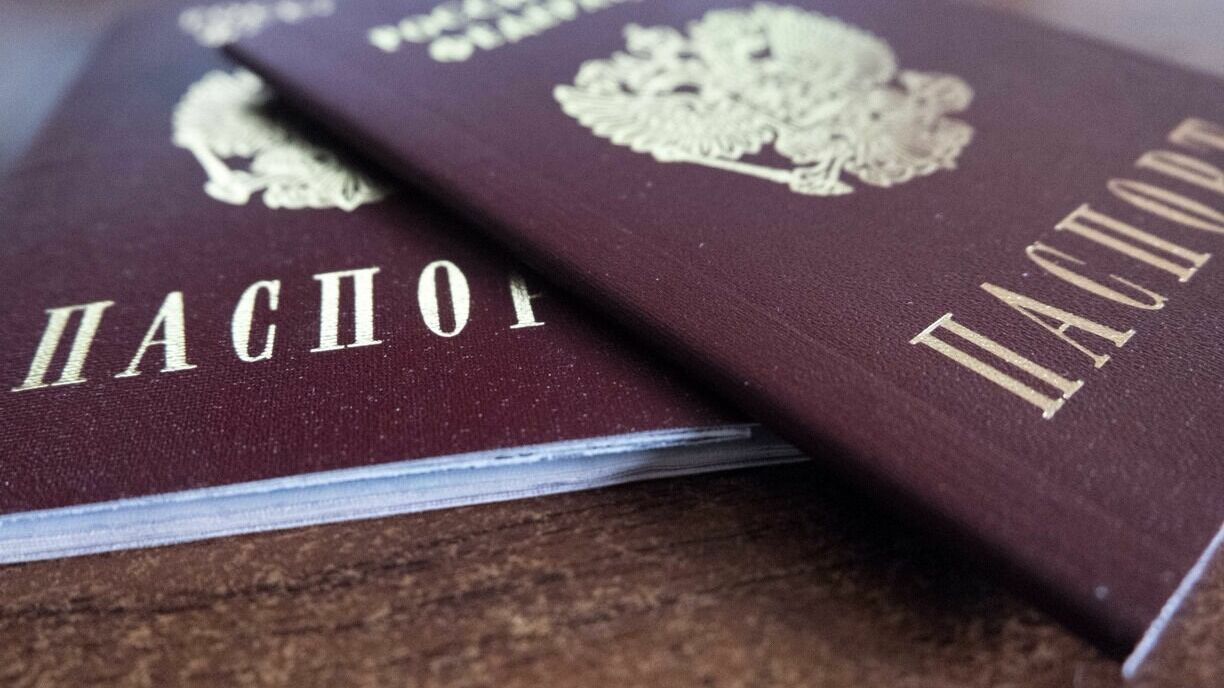 Гладков рассказал о получении паспортов в Белгородской области для жителей ЛНР