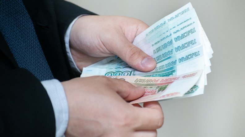 Белгородец ответит в суде за помощь полицейскому в получении взятки