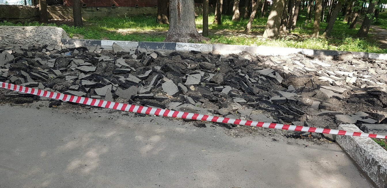 Опасные ремонтные работы затеяли в центральном парке Белгорода