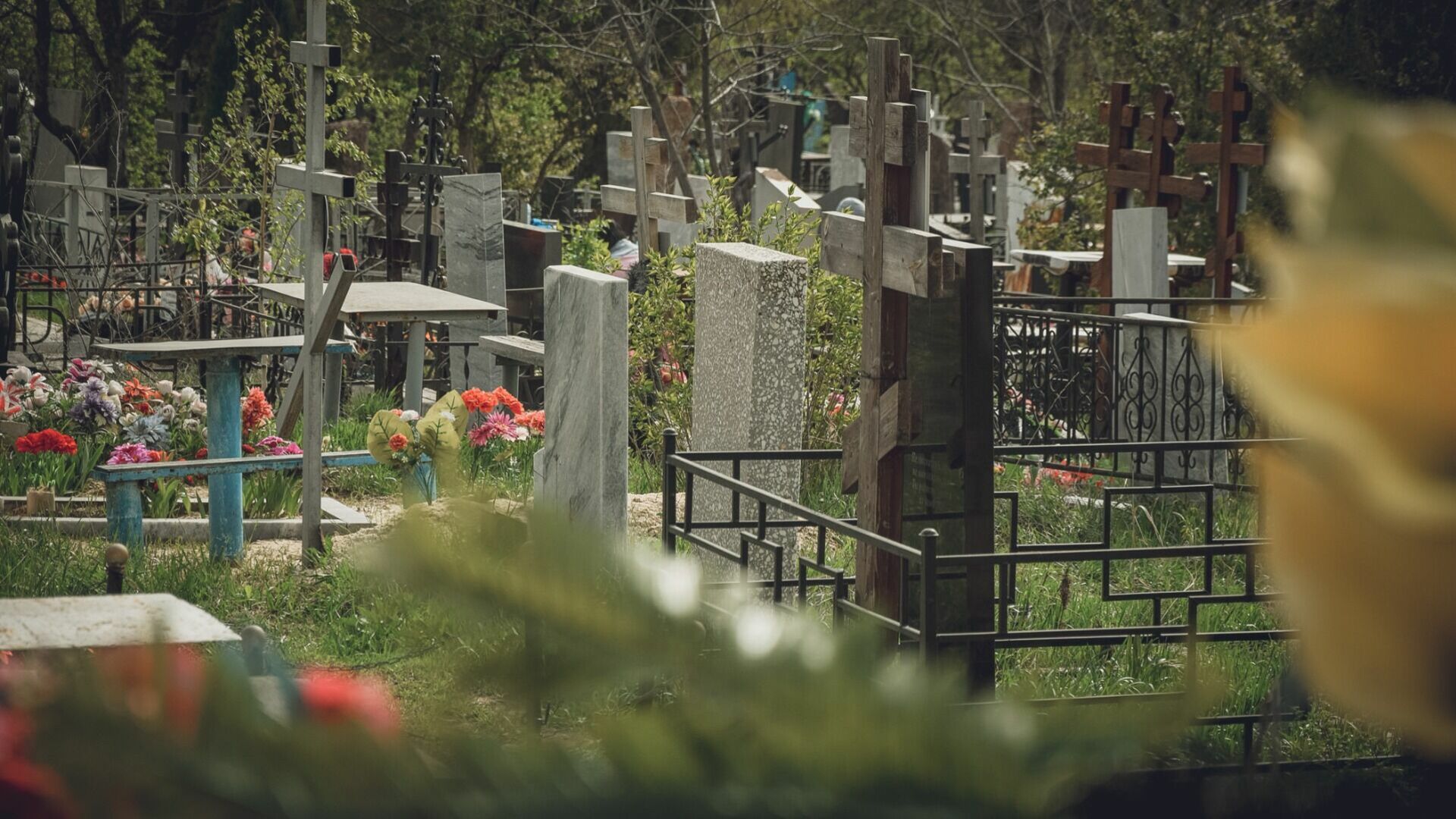 В Белгороде за 500 тыс. рублей отремонтируют туалет на кладбище