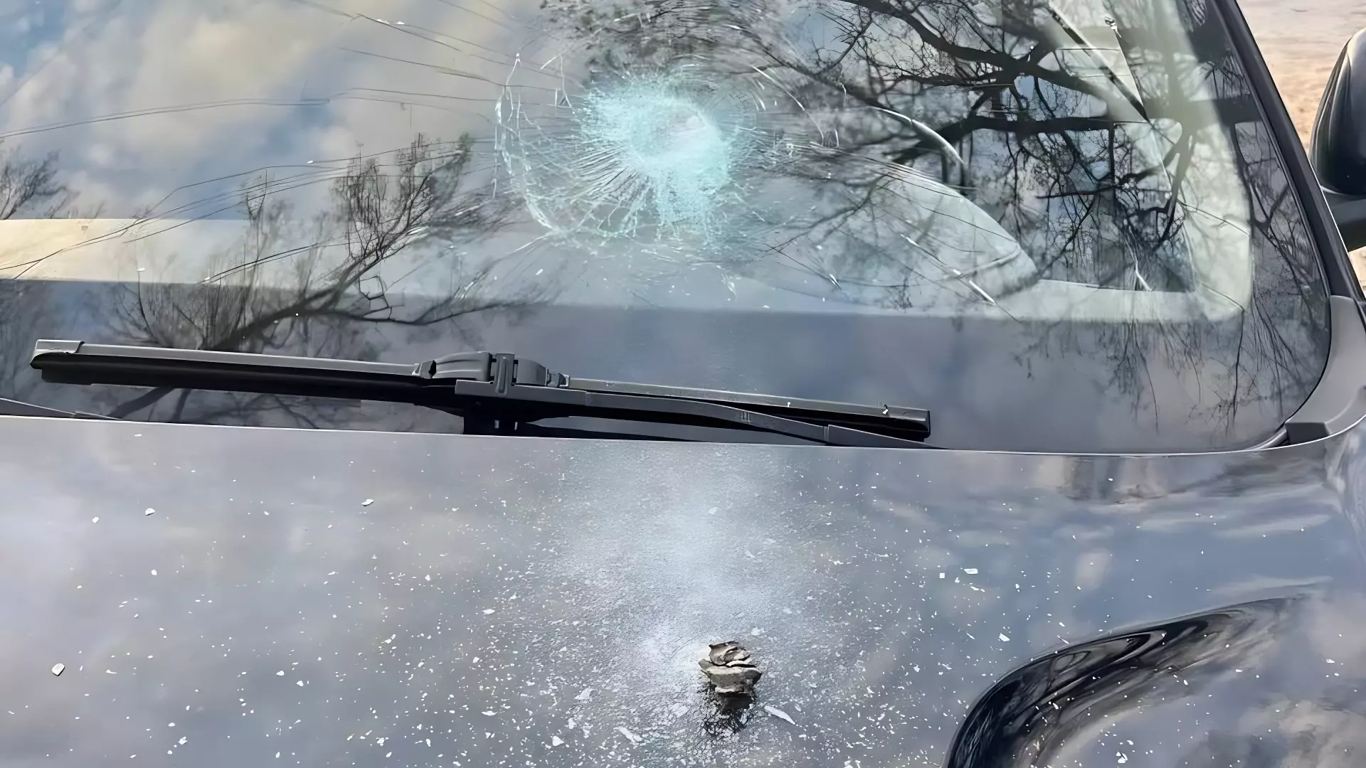 ВСУ ударили дроном-камикадзе по автомобилю в Белгородской области