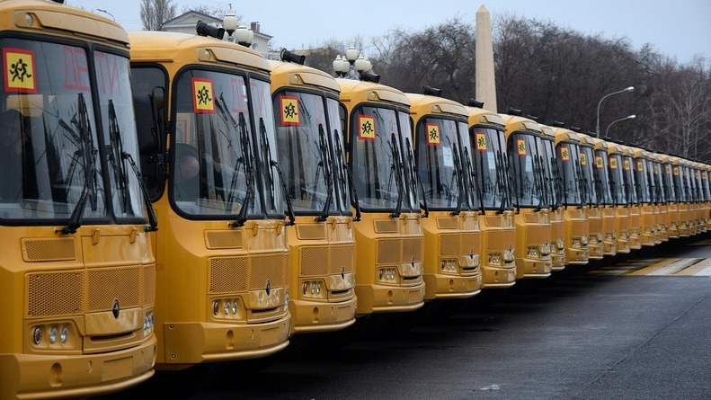На школьных автобусах Белгорода нарисуют граффити