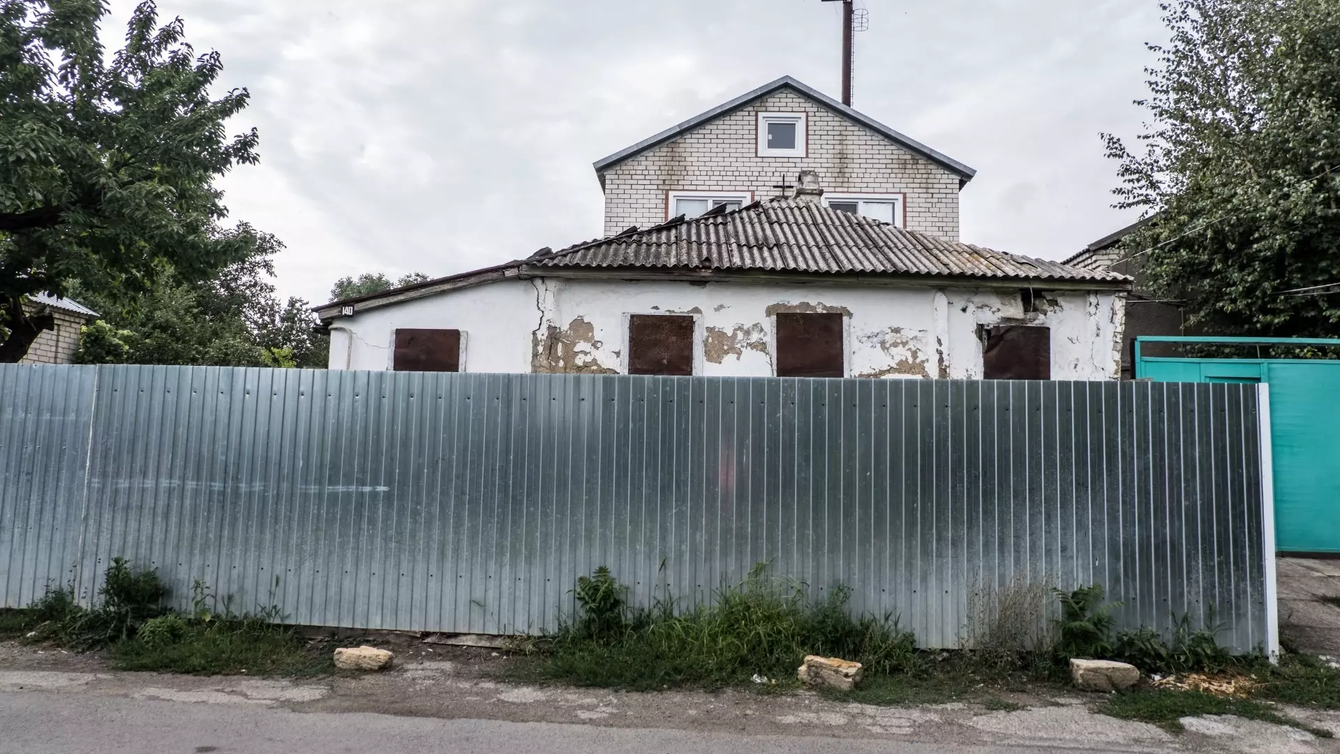 Территорию «Белого квартала» в центре Белгорода обнесут забором за 5 млн рублей
