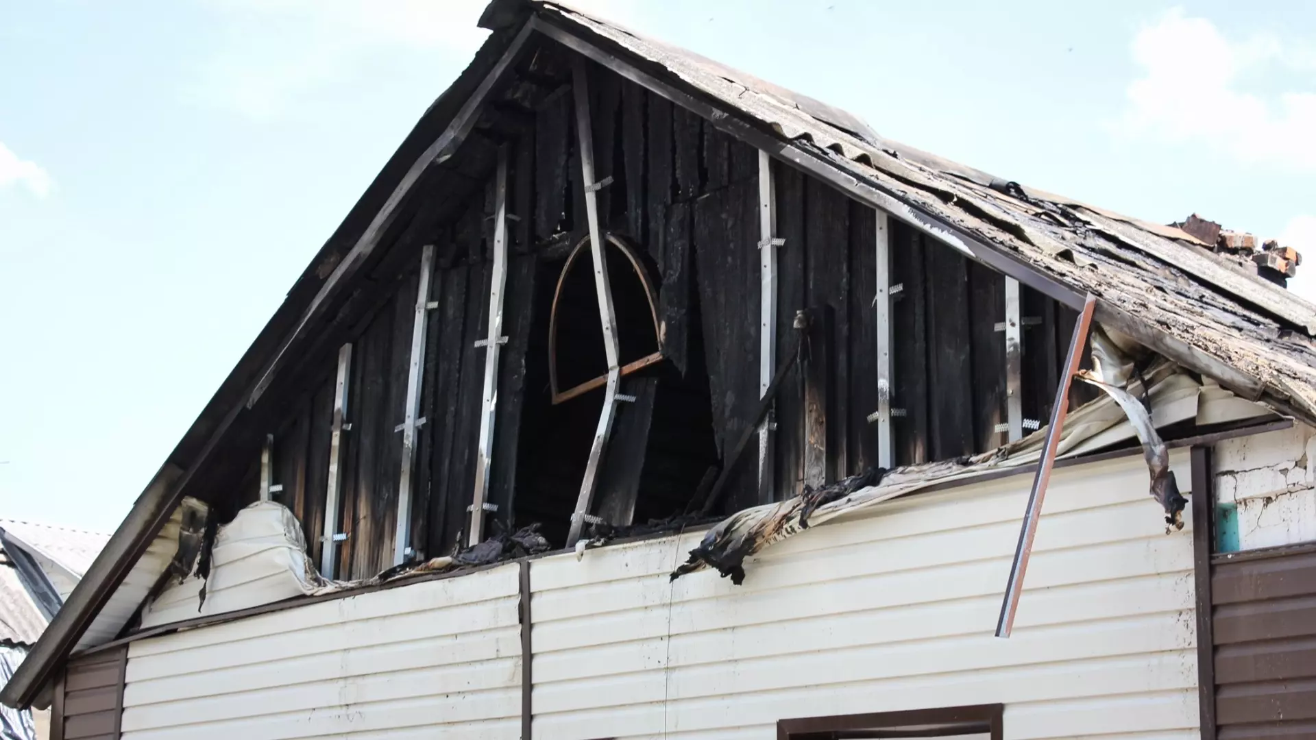 Белгородцы пожаловались на отсутствие ремонта разрушенного после обстрела дома