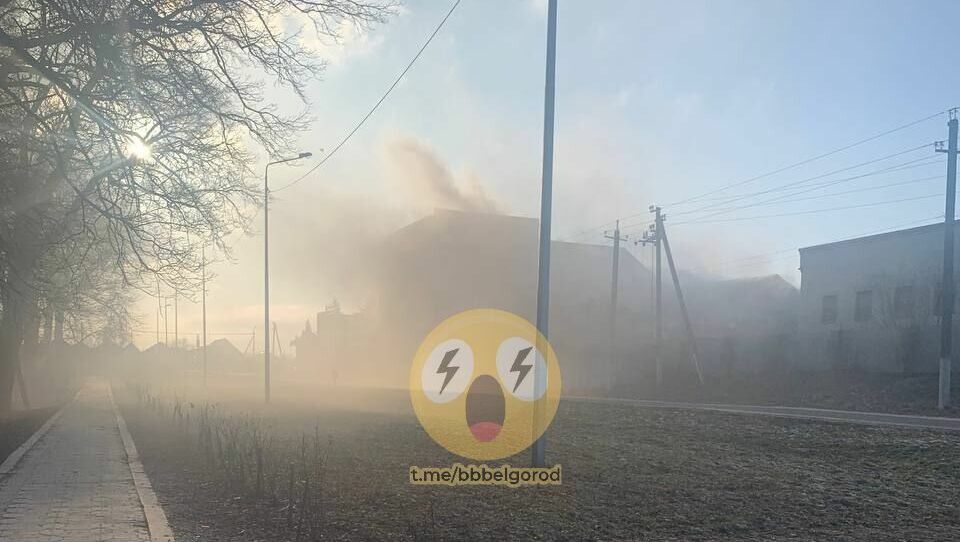 В Белгородской области загорелся неработающий завод