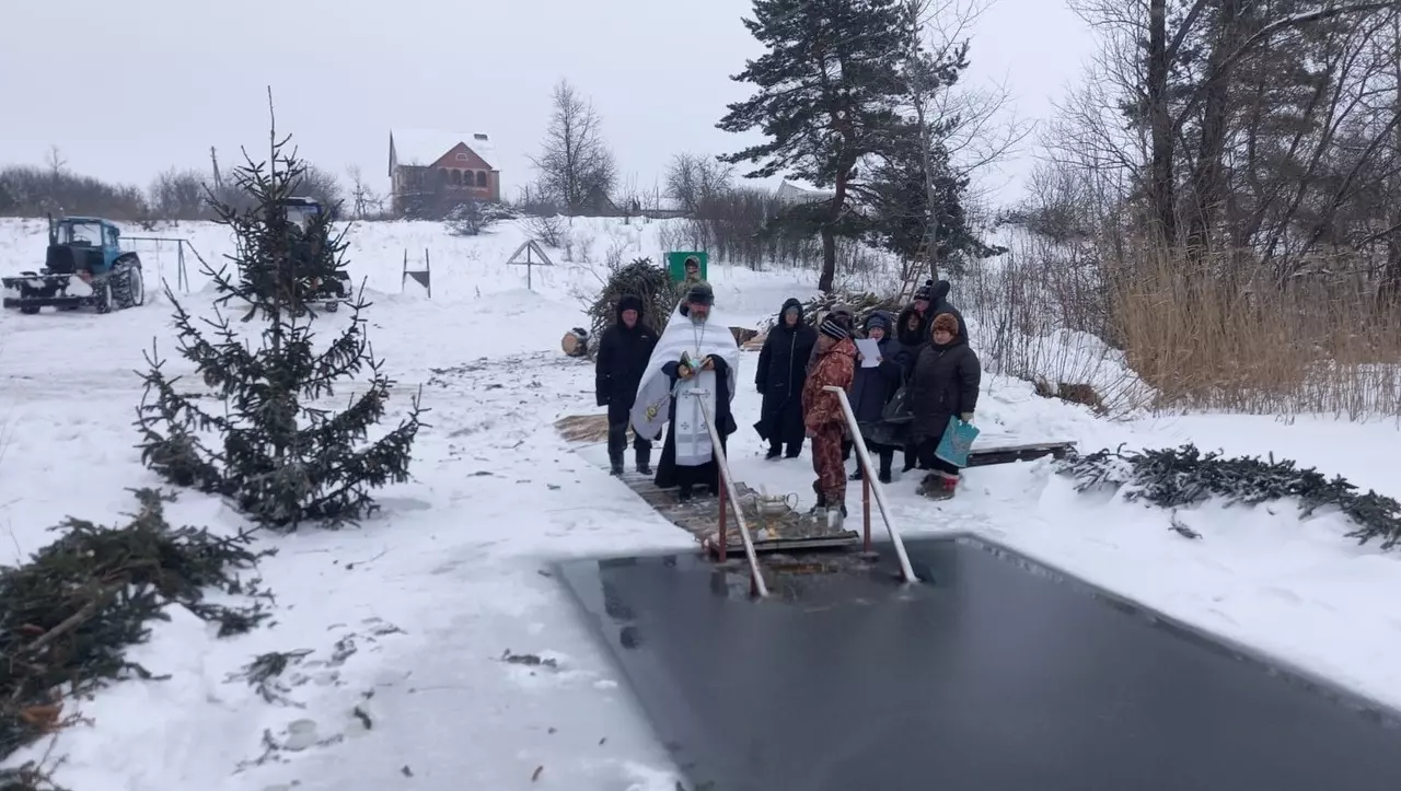 В крещенскую воду окунулись 3,5 тыс. белгородцев