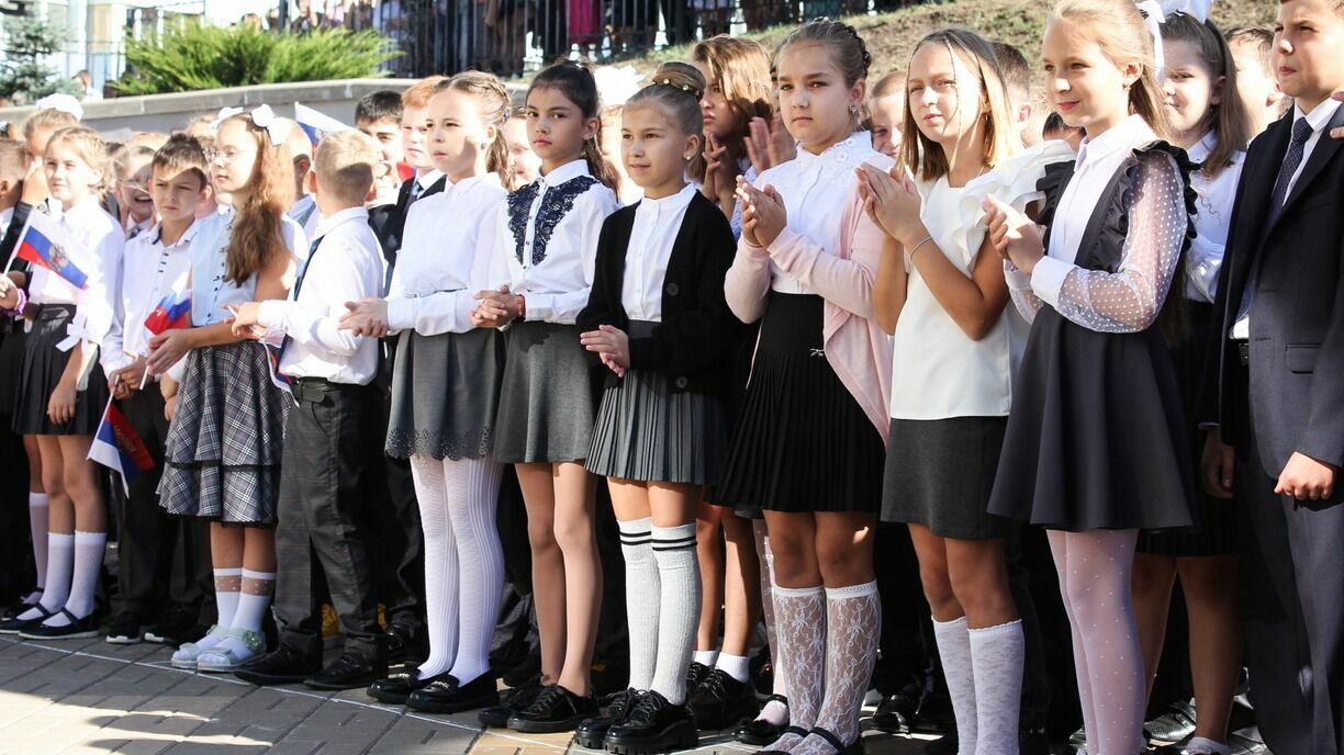 С 1 апреля белгородцы смогут записать ребёнка в первый класс школы