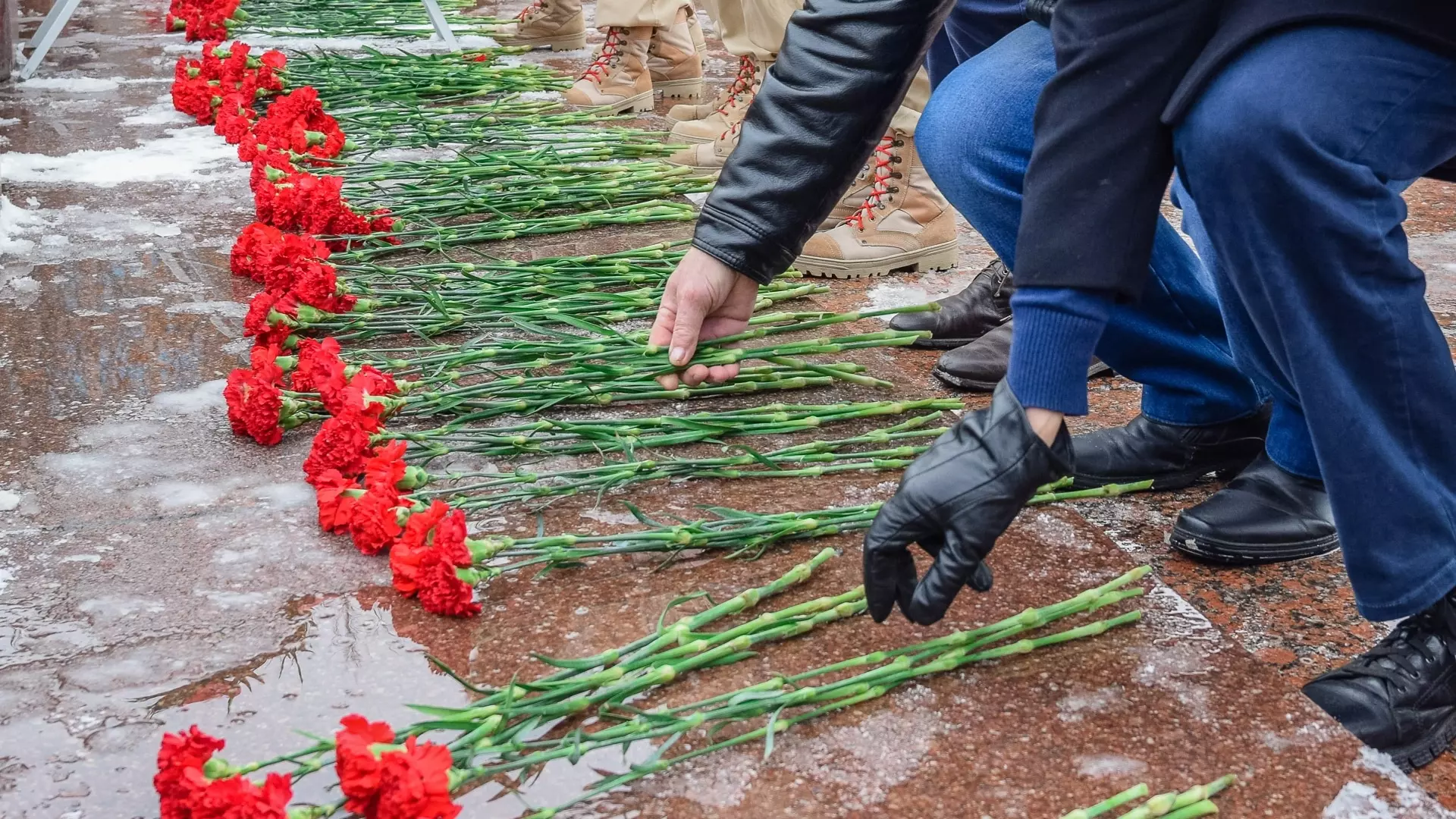 Под Белгородом увековечили память погибших на СВО выпускников интерната