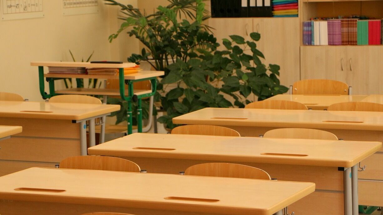 Белгородские школьники в приграничных районах продолжат учиться на дистанционке