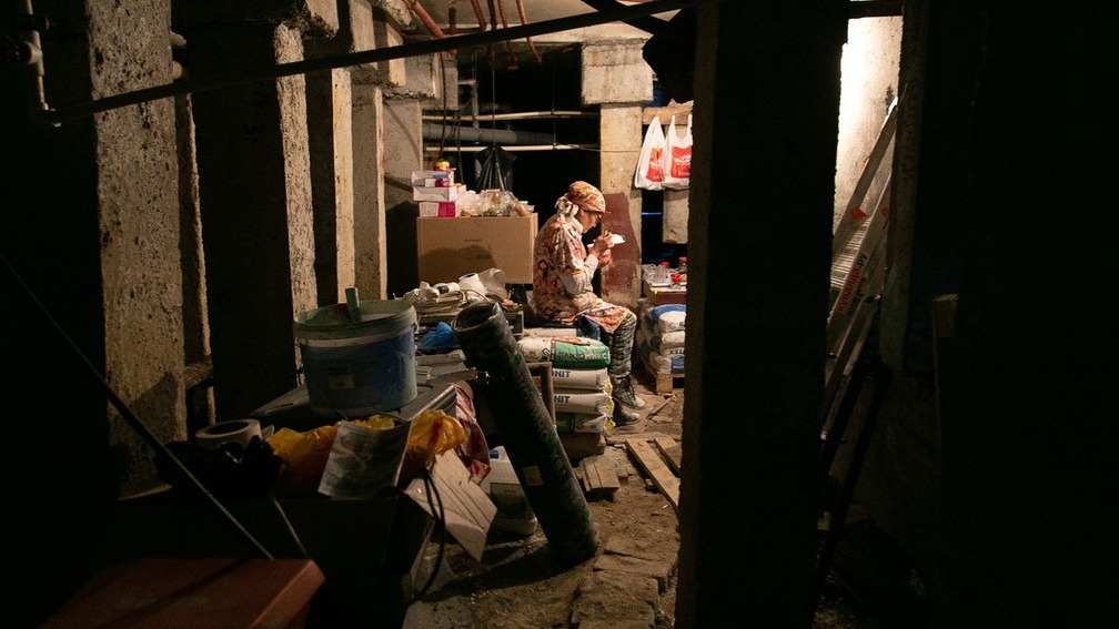 В Белгороде УК заставляла жильцов покупать скамейки в подвал