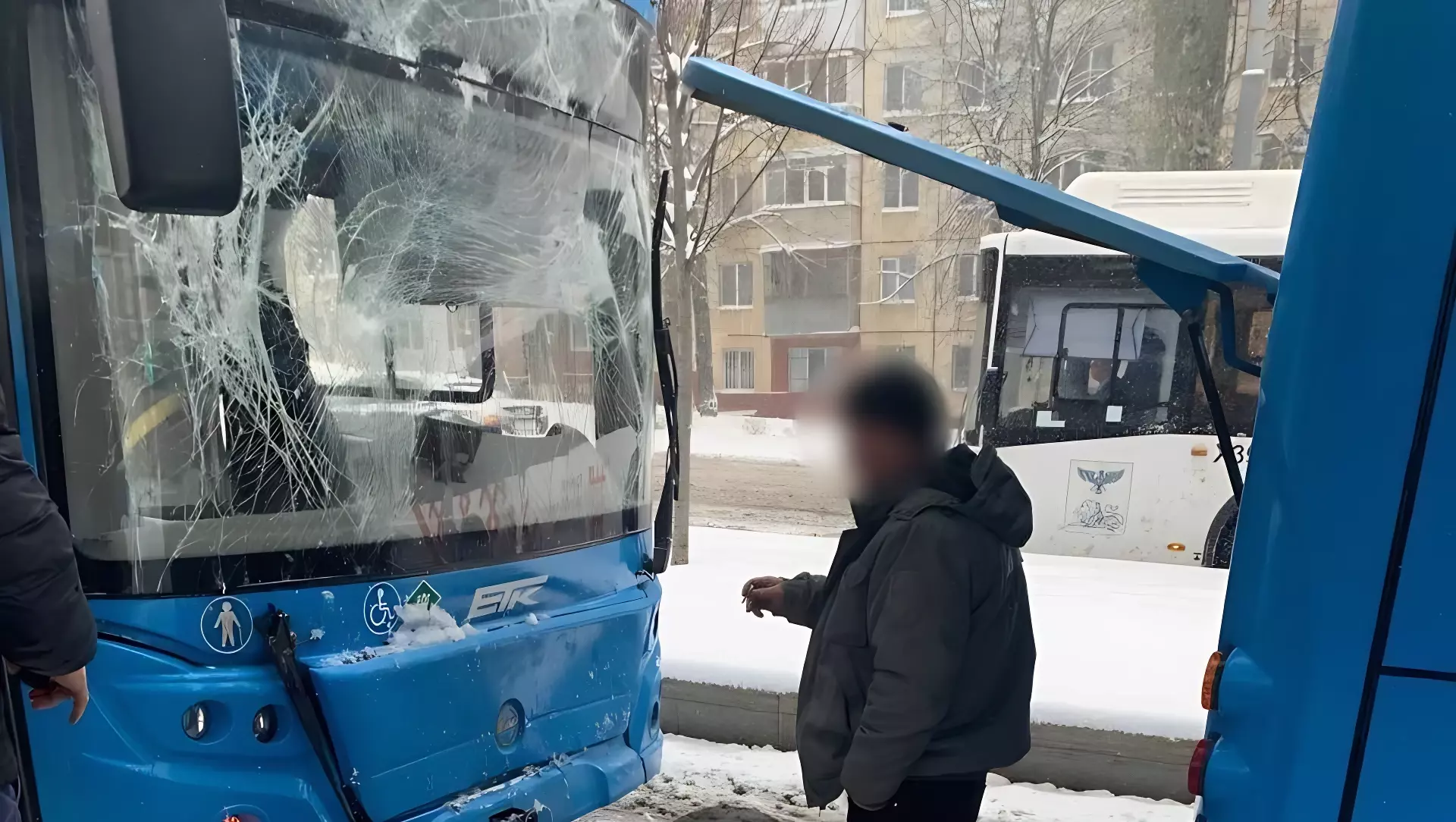 На Харгоре в Белгороде в ДТП попали два автобуса